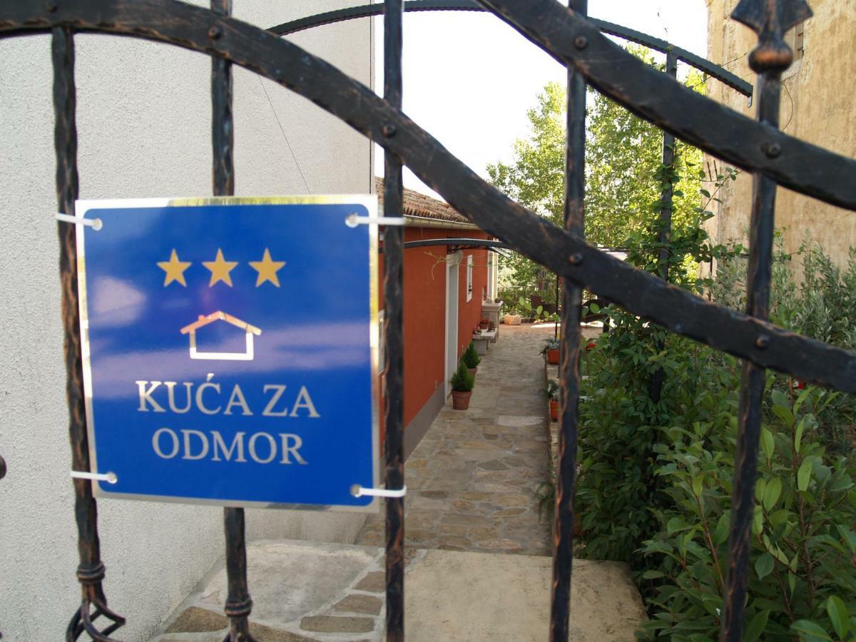 Willa Provvidenza Motovun Zewnętrze zdjęcie